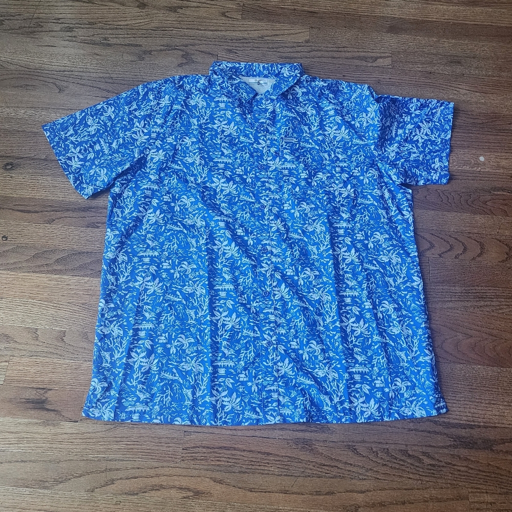 Men's shirt- think Tahiti